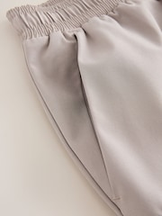 Culoarea pietrei neutră - Pantaloni scurți de antrenament Cargo Active Gym - Imaginea 9 din 11