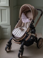 Avery Row Anemone Pram Liner - Image 3 of 6