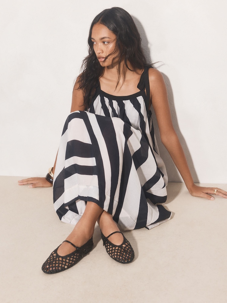 黑色 - Forever Comfort® Flower Weave Maryjane Shoes - 圖片 4/4