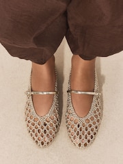 金色 - Forever Comfort® Flower Weave Maryjane Shoes - 圖片 1/5