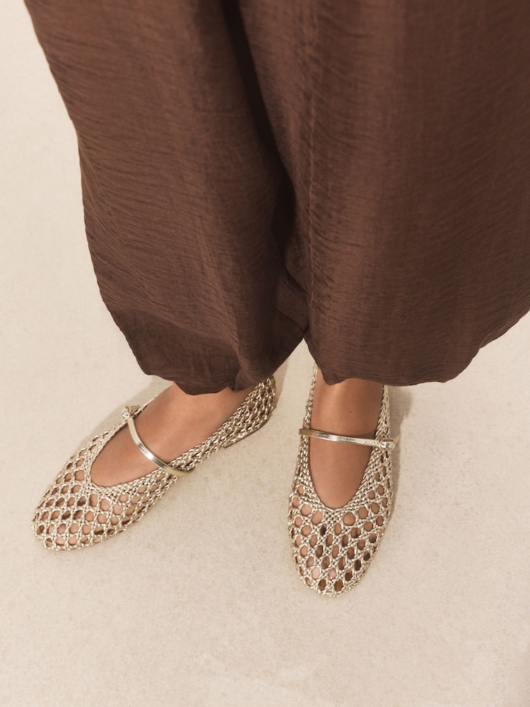 金色 - Forever Comfort® Flower Weave Maryjane Shoes - 圖片 2/5