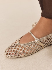 金色 - Forever Comfort® Flower Weave Maryjane Shoes - 圖片 3/5