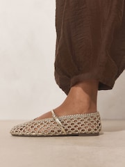 金色 - Forever Comfort® Flower Weave Maryjane Shoes - 圖片 4/5