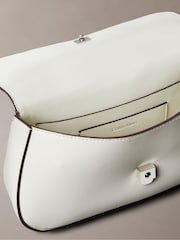 Calvin Klein White Monogram Logo Hardware Tote Bag - Image 3 of 4