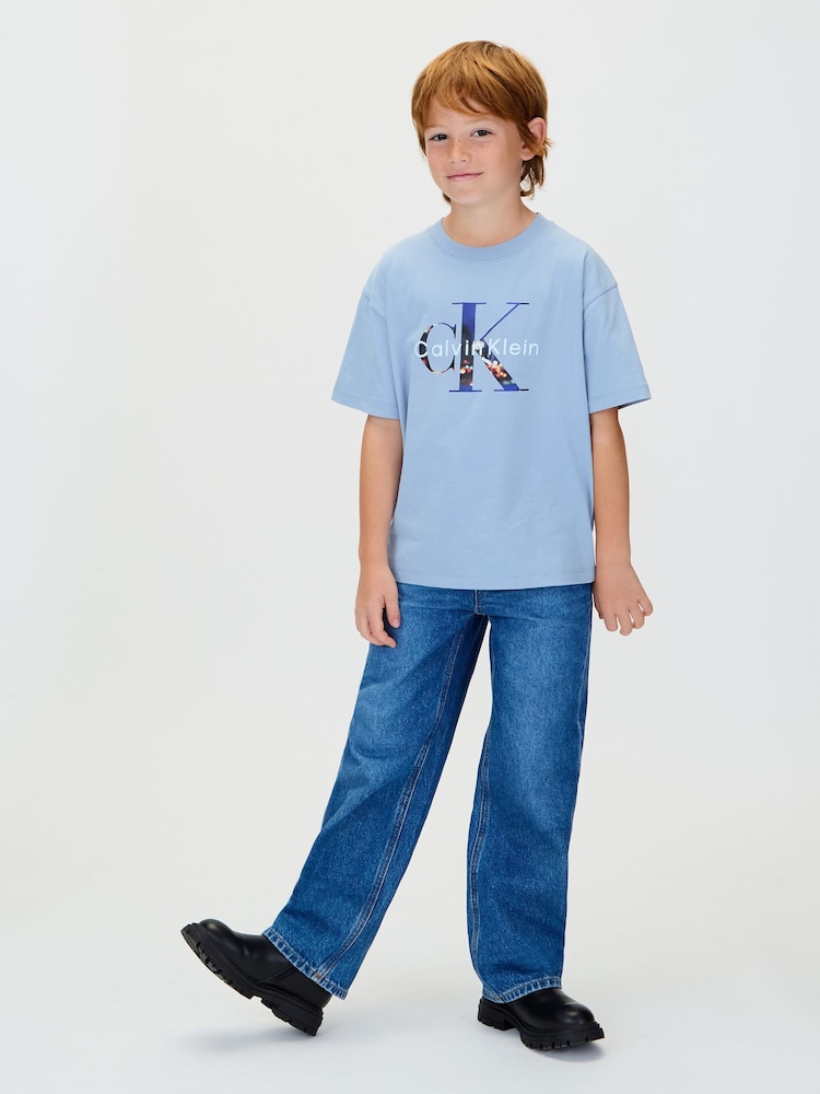 Calvin Klein Monogram Graphic T-Shirt - صورة 2 من 7 Calvin Klein Monogram Graphic T-Shirt - صورة 2 من 7