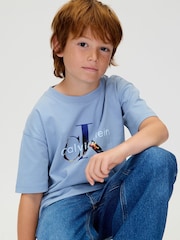 Calvin Klein Monogram Graphic T-Shirt - صورة 6 من 7