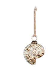 Nkuku Gold Sachin Shell Christmas Baubles - Image 4 of 4