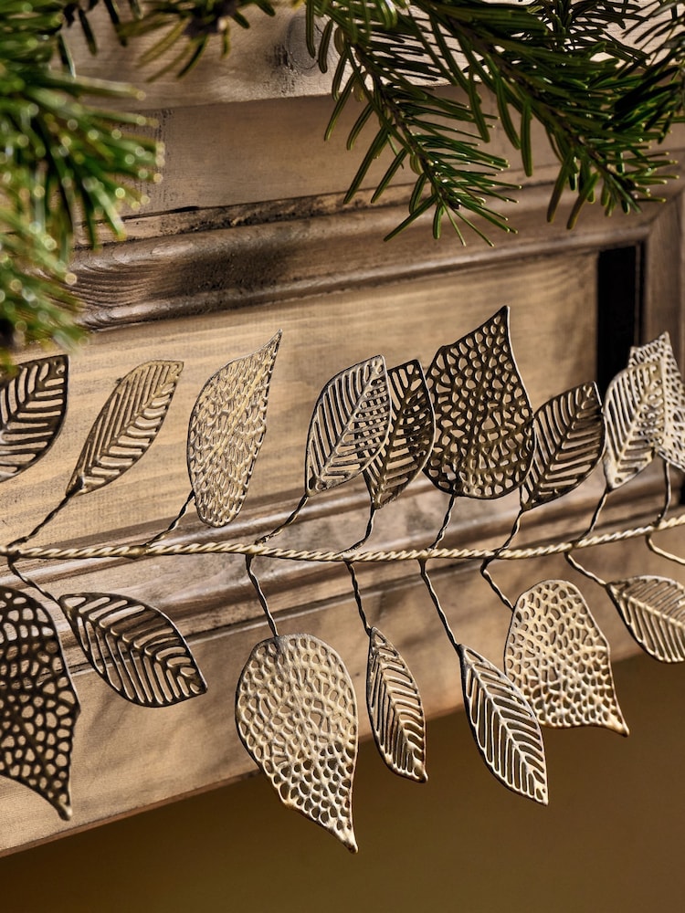 Nkuku Antique Brass Charita Christmas Garland - Image 2 of 4