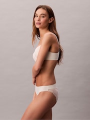 Calvin Klein White Push Up Perfectly Fit Lace Plunge Bra - Image 3 of 6