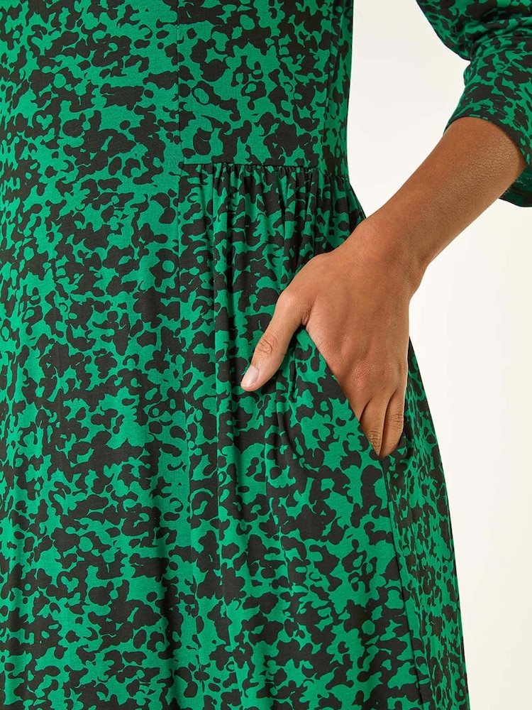 Roman Green Abstract Pocket Midi Dress - Image 5 of 5 Roman Green Abstract Pocket Midi Dress - Image 5 of 5