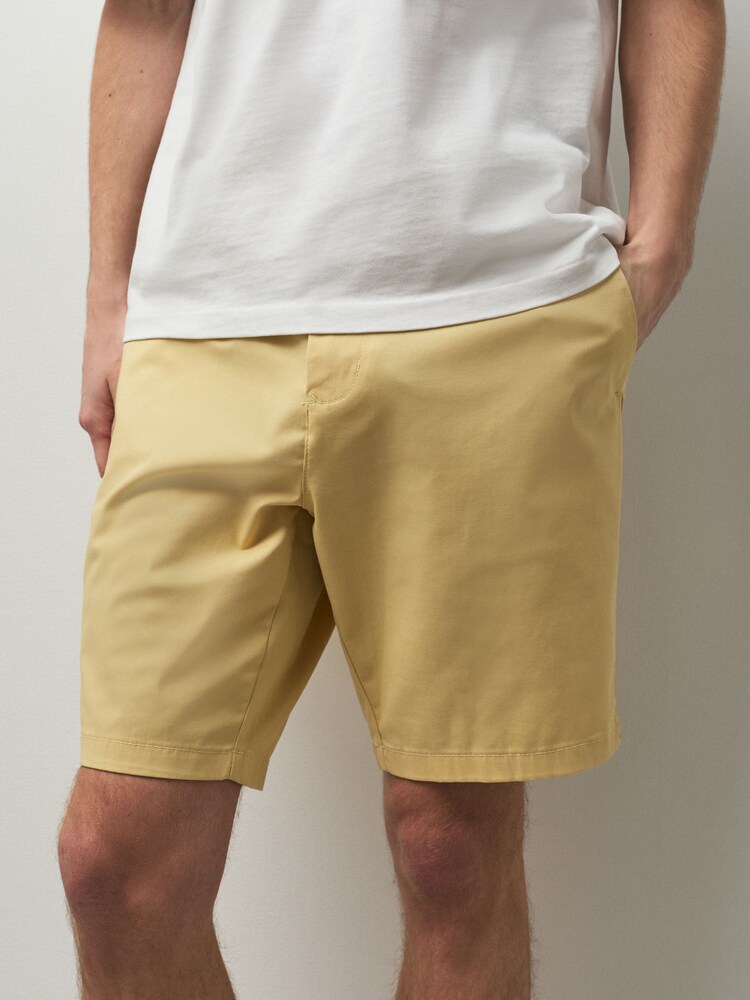 Gul - Liten passform  - Stretch Chino-shorts - Bilde 1 av 6