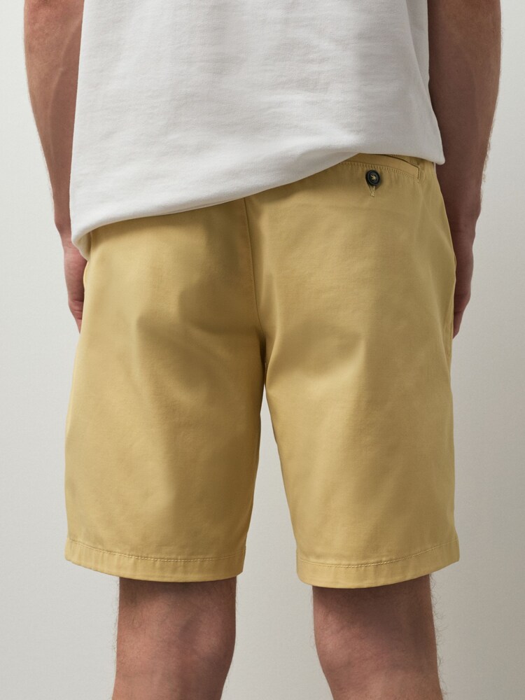 Gul - Liten passform  - Stretch Chino-shorts - Bilde 2 av 6