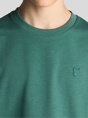 Lyle & Scott Green Relaxed Shorts - Image 4 of 6