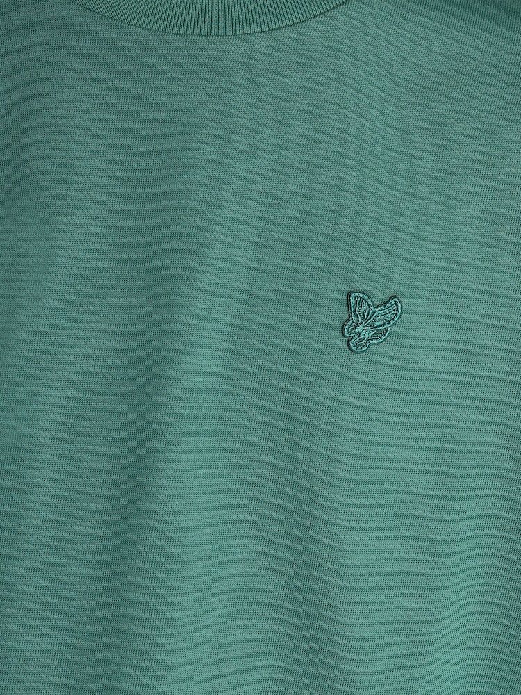 Lyle & Scott Green Relaxed Shorts - Image 6 of 6