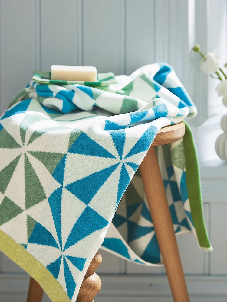 Land & Shore Green Sails Towel - Image 1 of 2 Land & Shore Green Sails Towel - Image 1 of 2