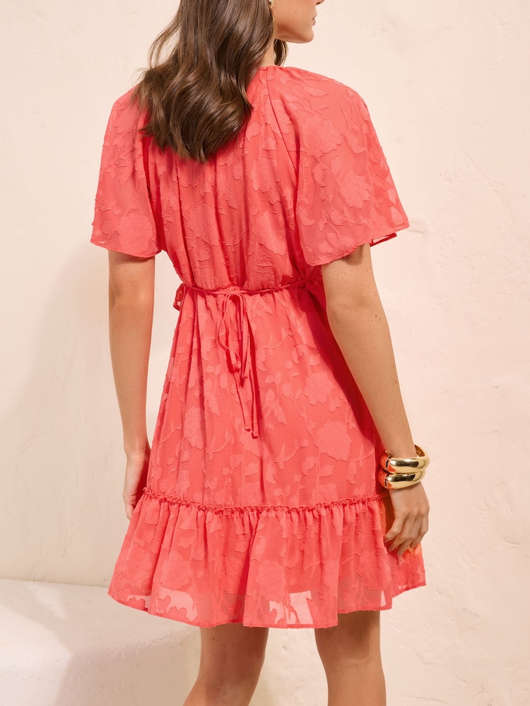 وردي مرجاني - Friends Like These كُم قصير كشكشة ميني فستان - صورة 5 من 5