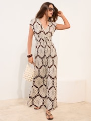 Friends Like These Black/White Petite V-Neck Shirred Waist Jersey Maxi Dress - Image 3 of 5