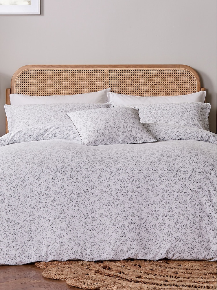 Murmur Cloud Grey Mae 100% Cotton Duvet Set - Image 1 of 5