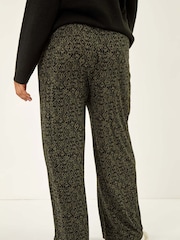 Roman Green Curve Paisley Wide Leg Culottes - Image 3 of 5