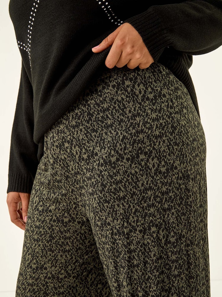 Roman Green Curve Paisley Wide Leg Culottes - Image 5 of 5