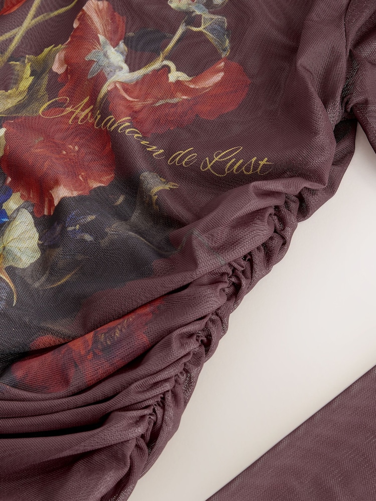 Ashmolean Museum Chocolate Floral Print - Ruched Mesh Long Sleeve Top - Imagen 8 de 8