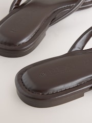 Chocolate Brown Standard/Wide Fit Forever Comfort® Round Toe Leather Thong - Image 5 of 5