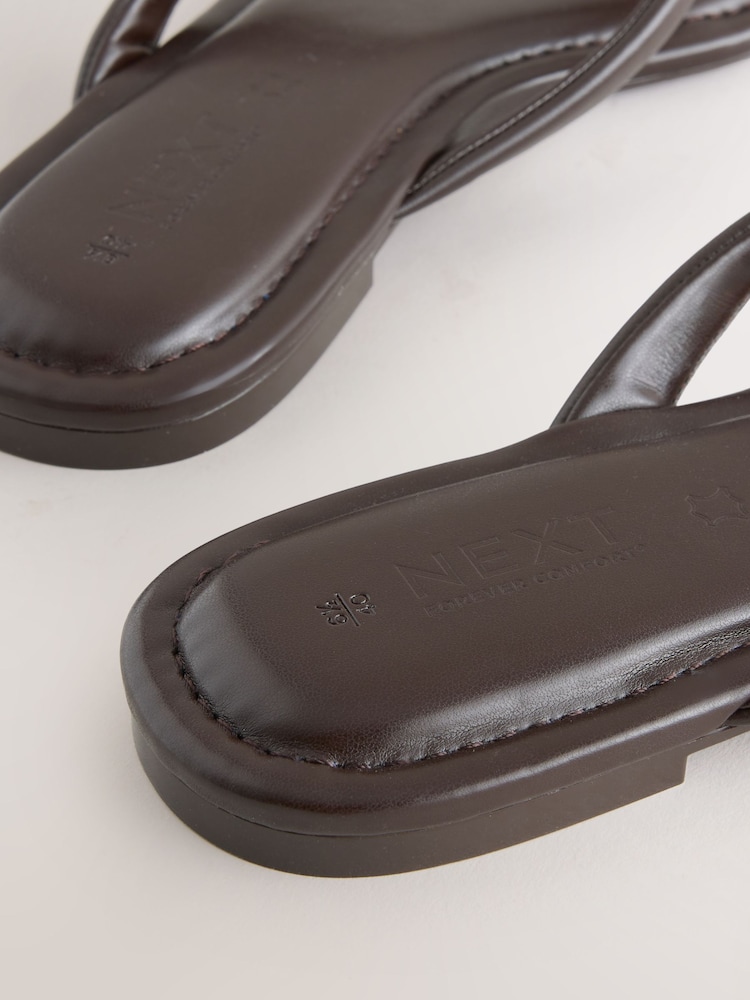Chocolate Brown Standard/Wide Fit Forever Comfort® Round Toe Leather Thong - Image 5 of 5