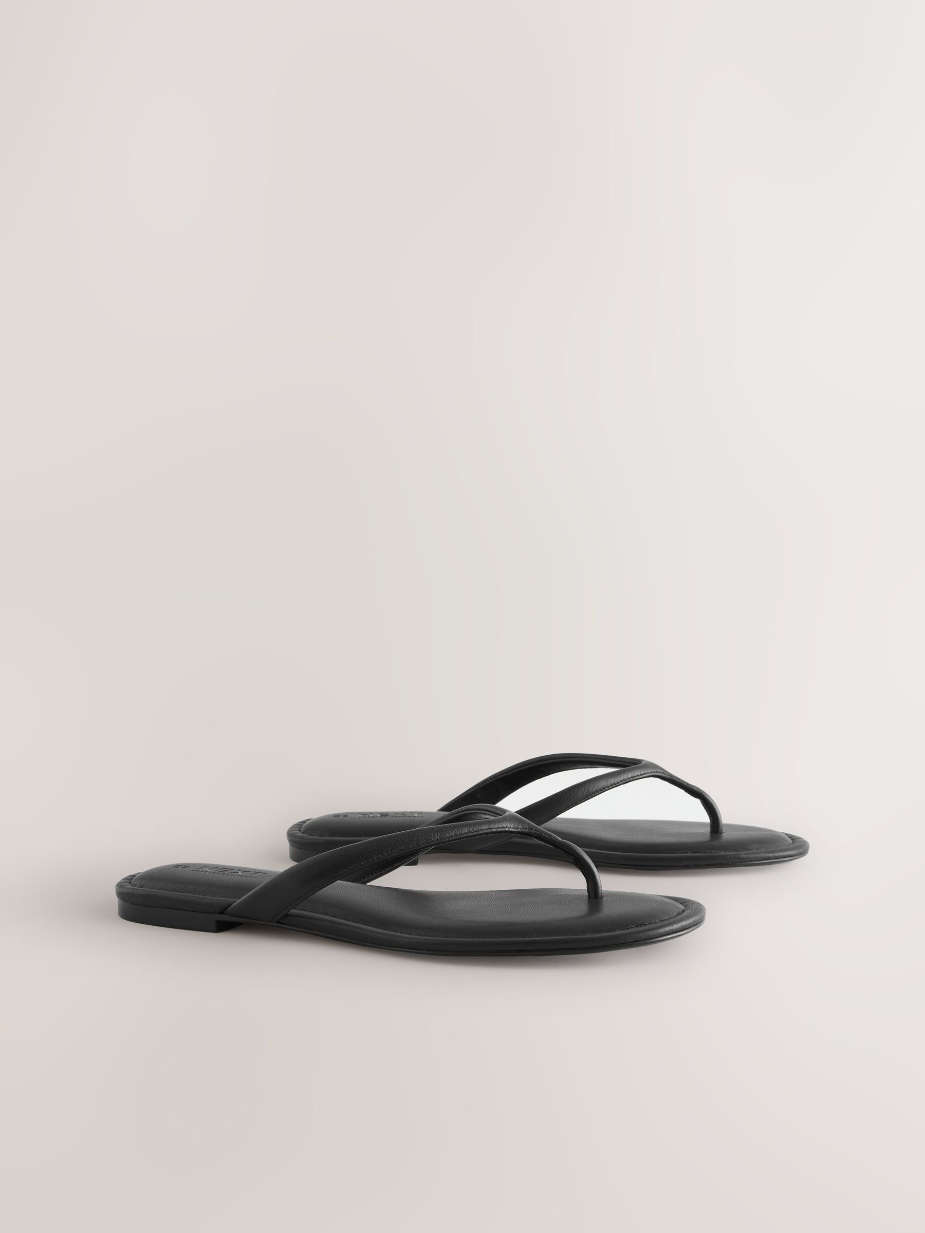 Buy Black Standard/Wide Fit Forever Comfort® Round Toe Leather