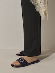 Кара - Forever Comfort® Buckle Detail Mules - 8ичинен 1 сүрөт