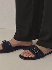 Кара - Forever Comfort® Buckle Detail Mules - 8ичинен 3 сүрөт