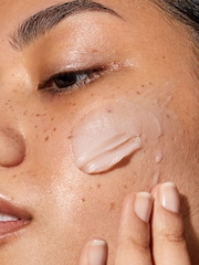 Omorovicza Queen Cream 30ml - Image 4 of 5