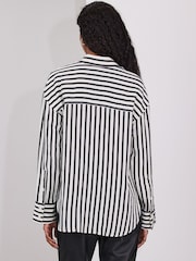 Svart/Hvit - Jacquard Stripete Oversized Langermet Skjorte - Bilde 4 av 9