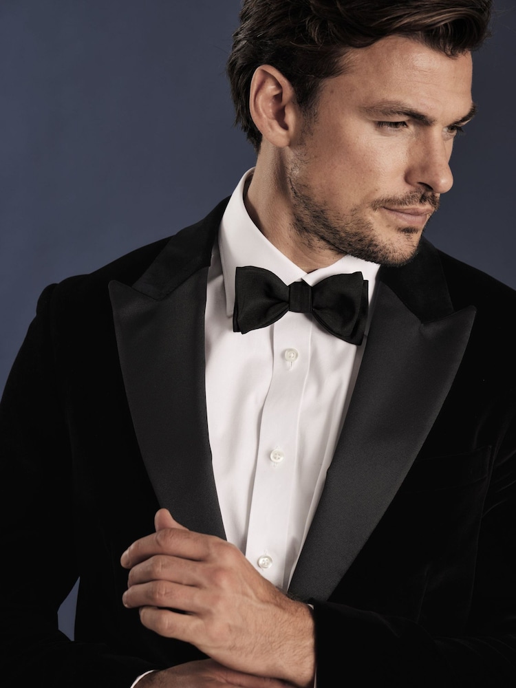 Charles Tyrwhitt Black Barrathea Self-tie Silk Bow Tie - Image 1 of 2 Charles Tyrwhitt Black Barrathea Self-tie Silk Bow Tie - Image 1 of 2