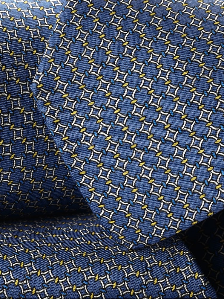 Charles Tyrwhitt Blue Mid Blue Silk Printed Tie - Image 2 of 2