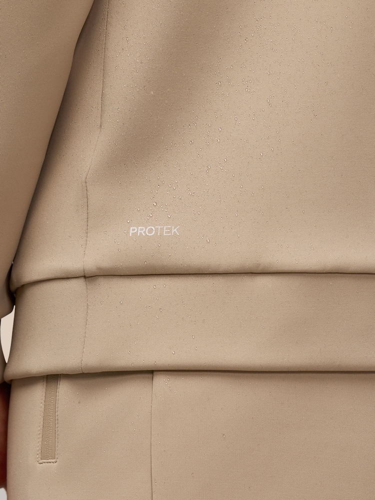 Castore Beige Flex 1/4 Zip Top - Image 9 of 9