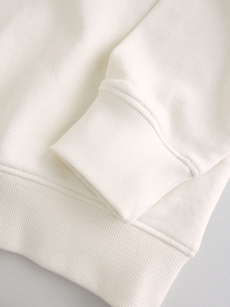 Ecru ак - Графикалык басма менен кооздолгон жакалуу свитер - 7ичинен 7 сүрөт