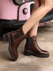 Off The Hook Brown Kington Block Heel Ankle Leather Chelsea Boots - Image 2 of 8