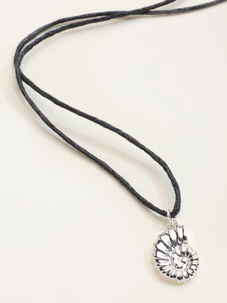 FatFace Silver Tone Shell Cord Necklace - Image 2 of 2