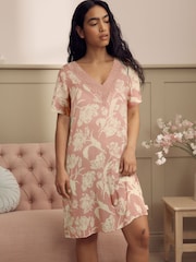 Laura Ashley Gosford Print Lace Trim Nightie - صورة 1 من 6