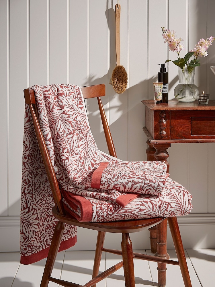 William Morris At Home Brick Orange Larkspur Towel - Image 2 of 6 William Morris At Home Brick Orange Larkspur Towel - Image 2 of 6