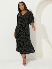 Yours Curve Black Kimono Sleeve Devore Midaxi Tea Dress - Image 3 of 5