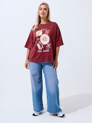 Yours Curve Limited Girl Dinner T-Shirt - Imagem 2 de 5