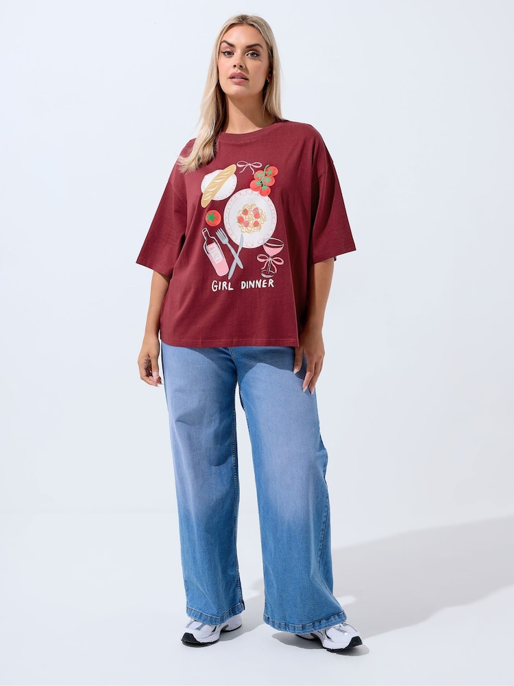 Yours Curve Limited Girl Dinner T-Shirt - Imagem 2 de 5