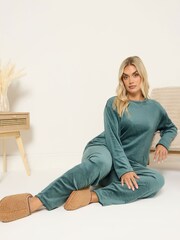 Yours Curve Green Super Luxe Pyjamas Set - Image 5 of 6
