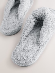 Серый - Тапочки с ремешком между пальцами из букле - Изображение 8 8