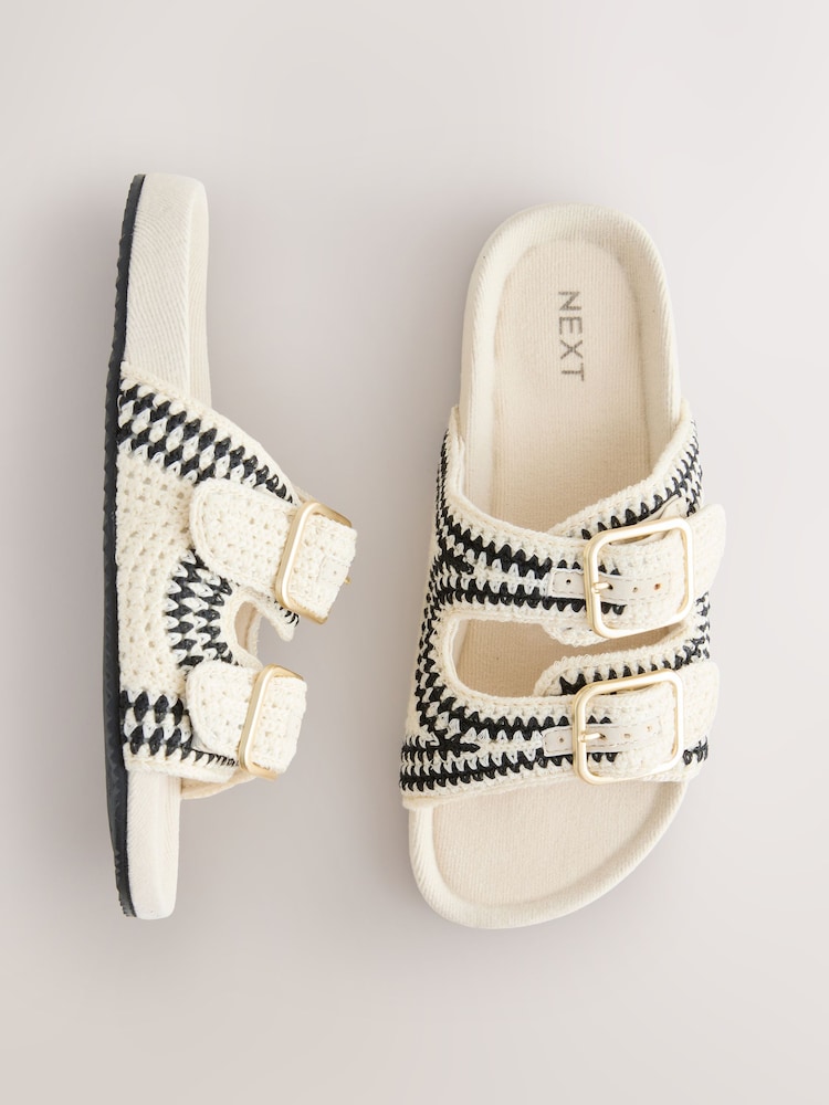 Ecru and Black Buckle - نعال مفتوحة كروشيه - Image 1 of 5