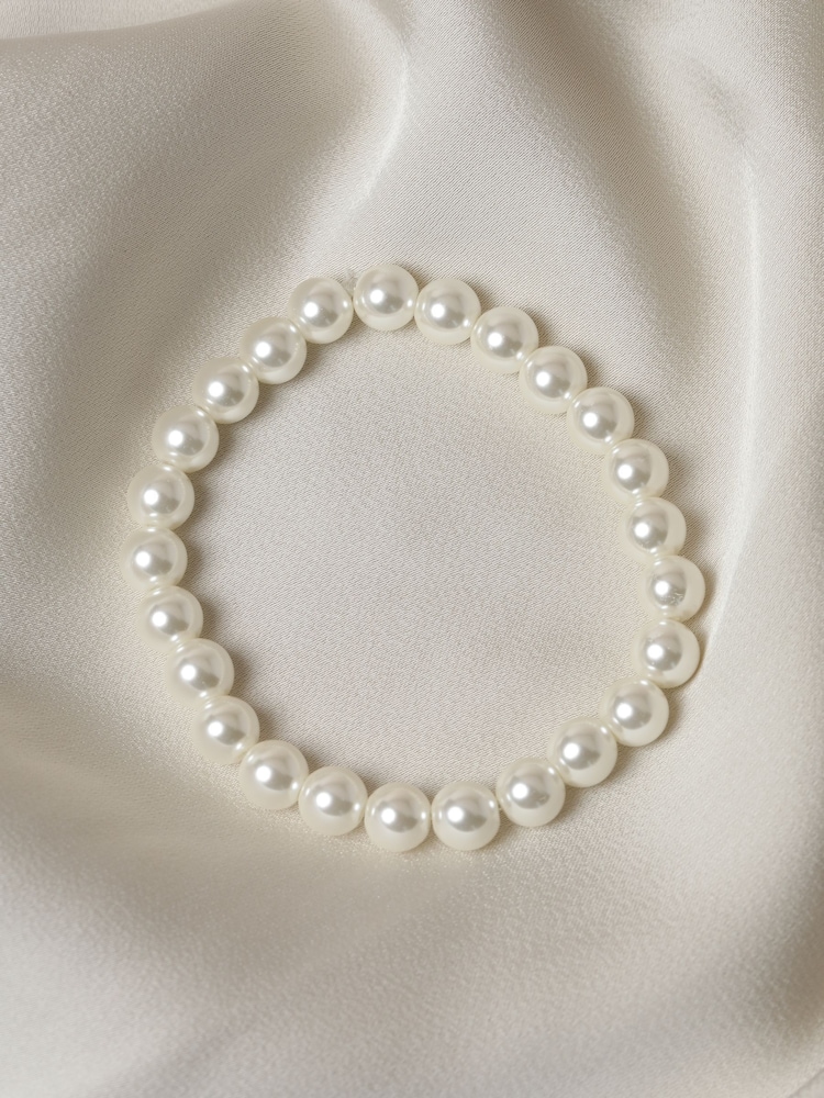 Jon Richard Gold Tone Single Row Pearl Stretch Bracelet - Image 1 of 1 Jon Richard Gold Tone Single Row Pearl Stretch Bracelet - Image 1 of 1