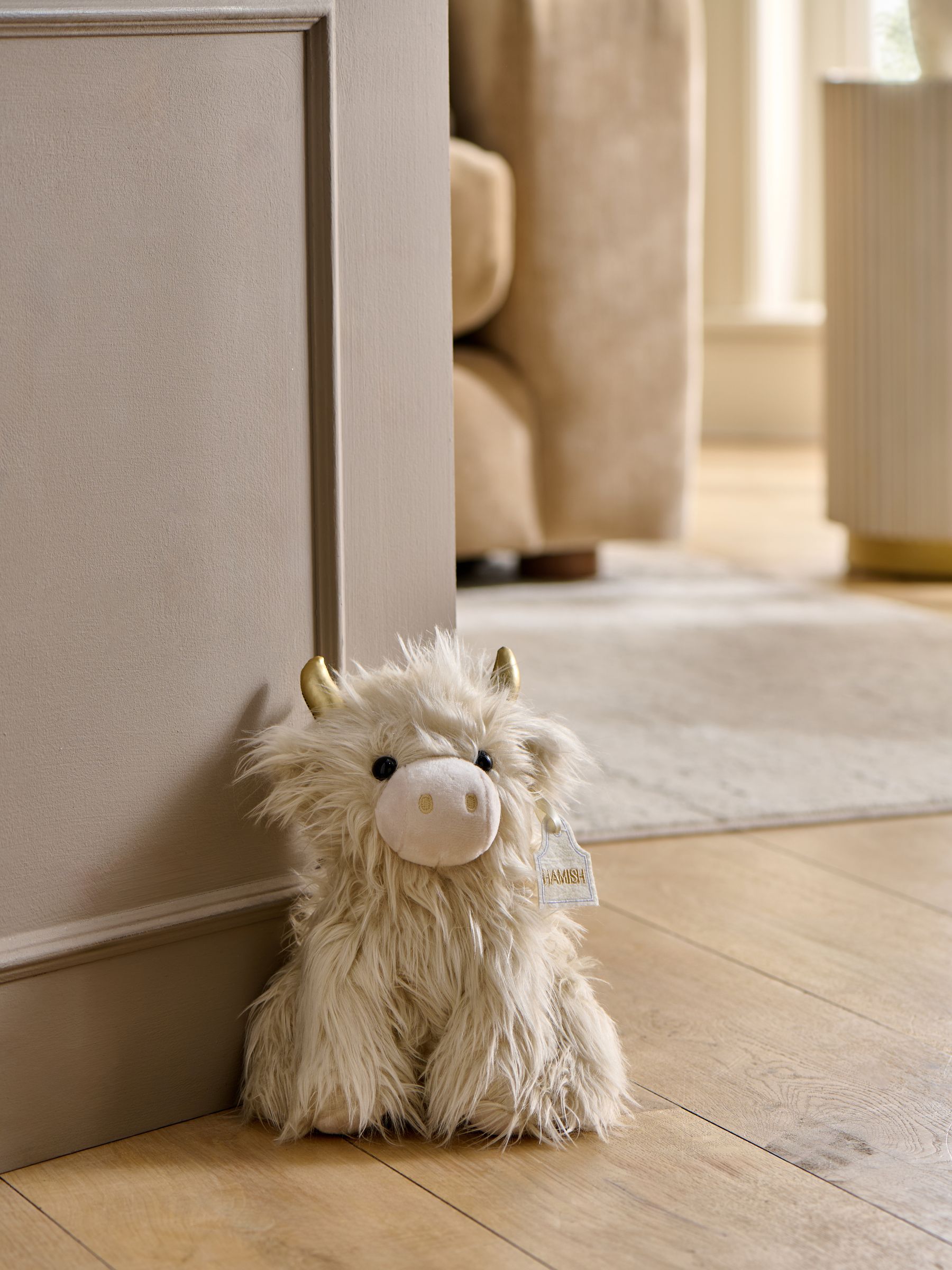 Cream Chic Hamish The Highland Cow Doorstop