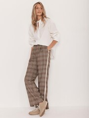 Mint Velvet Checked Wide Trousers - صورة 2 من 7