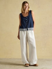 Azul marino - Joules Millie Broderie Trim Vest - Imagen 4 de 7